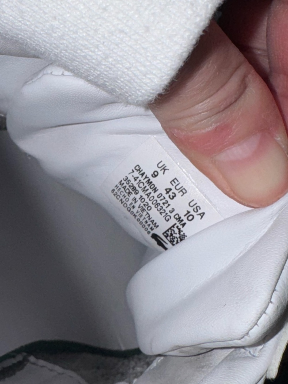 Lacoste White Leather Low-Top Sneakers with Gold Logo 10 - Picture 5 of 5
